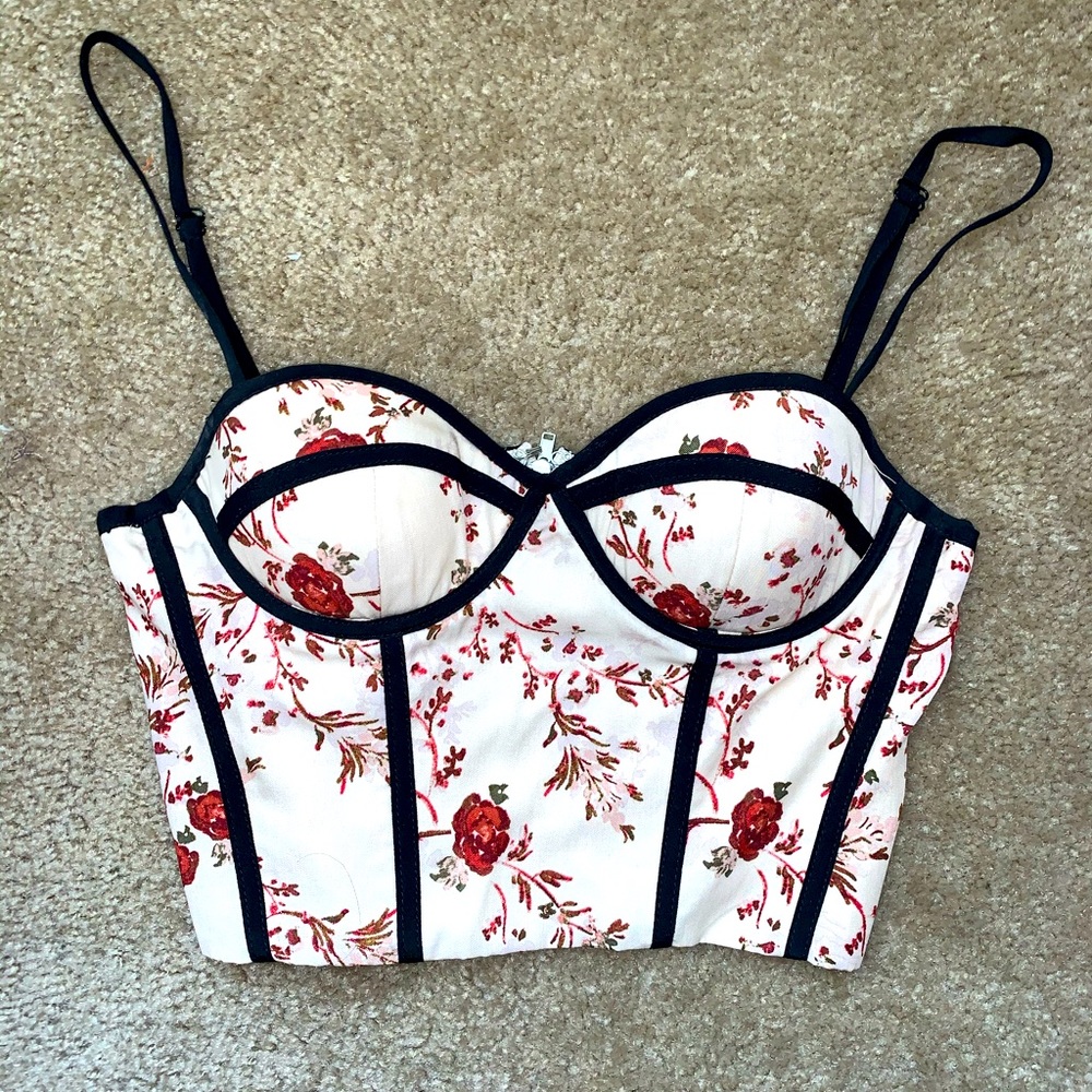 Put in your offer! Lovers + Friends Crop top